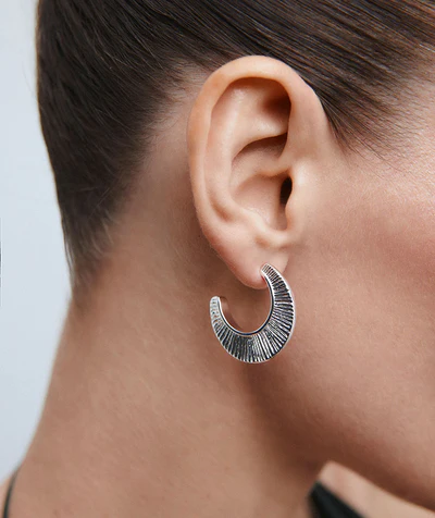 Detalle Pendientes Aros Sol Horizonte Vidal & Vidal